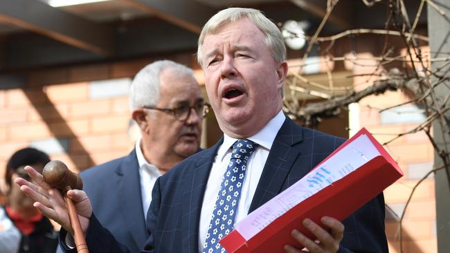 Auctioneer Peter Baldwin at the sale of 16 Woodlands Rd, East Lindfield. Picture: Tracey Nearmy