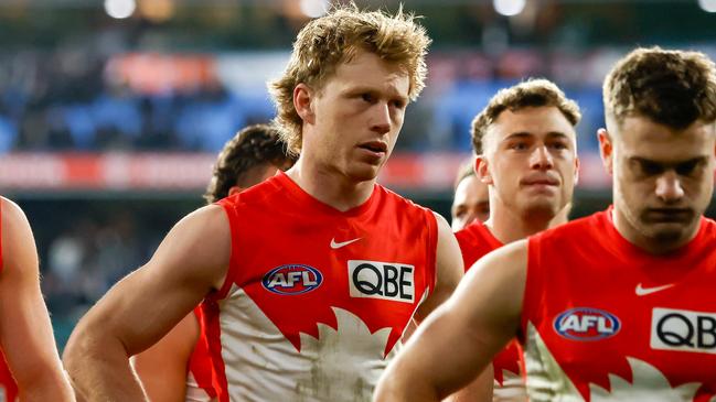 MELBOURNE, AUSTRALIA – SEPTEMBER 08: Callum Mills of the Swans looks dejected after a loss during the 2023 AFL First Elimination Final match between the Carlton Blues and the Sydney Swans at Melbourne Cricket Ground on September 08, 2023 in Melbourne, Australia. (Photo by Dylan Burns/AFL Photos via Getty Images)