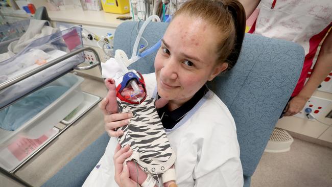 Evelyn Moss with her Mum Kandida Robertson. Kandida, 31, gave birth at less than 24 weeks’ gestation at Caboolture Hospital. Evelyn had to be retrieved by NeoRESQ and taken to the Royal Brisbane and Women’s Hospital. Picture: Jamie Hanson