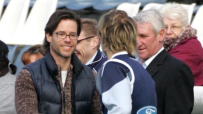 Guy Pearce meets Gary Ablett at Geelong training back in 2006