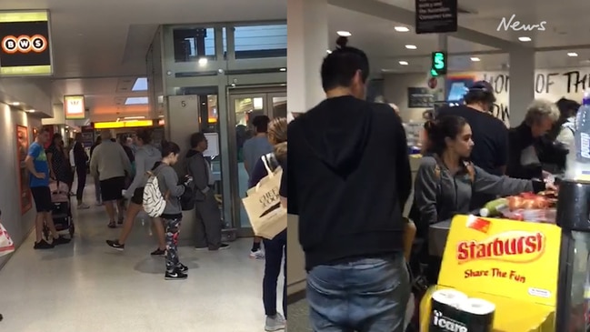 Coronavirus: Sydney shoppers swarm supermarkets