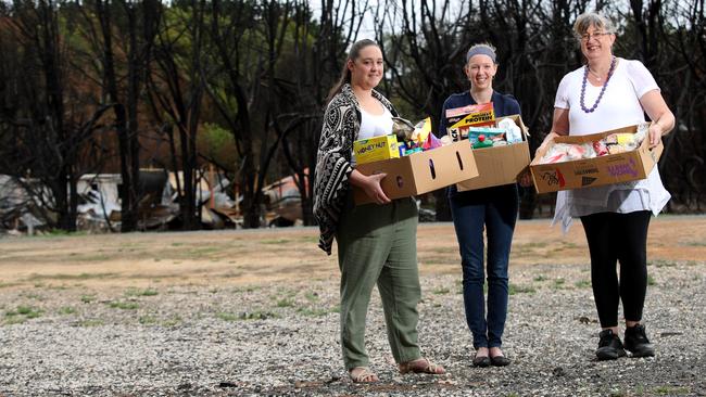 Krystie Tarca, Kelly Johnston and Tania Shoell in Woodside are the organisers for Meals for fire affected residents in the Adelaide Hills and Kangaroo Island. Photo Kelly Barnes