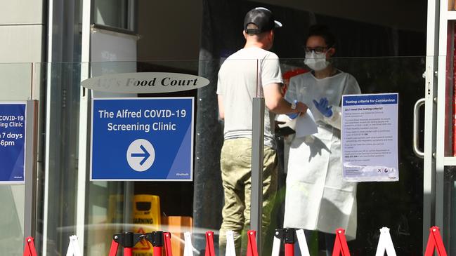 Healthcare workers are working around the clock, some without breaks, and need the help of the Frontliners Kits. (Photo by Robert Cianflone/Getty Images)