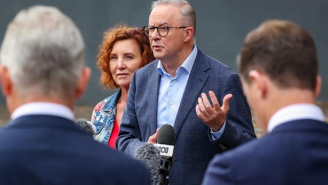 Anthony Albanese and Jodie Belyea speak to the media in Frankston. Picture: NCA NewsWire / Ian Currie