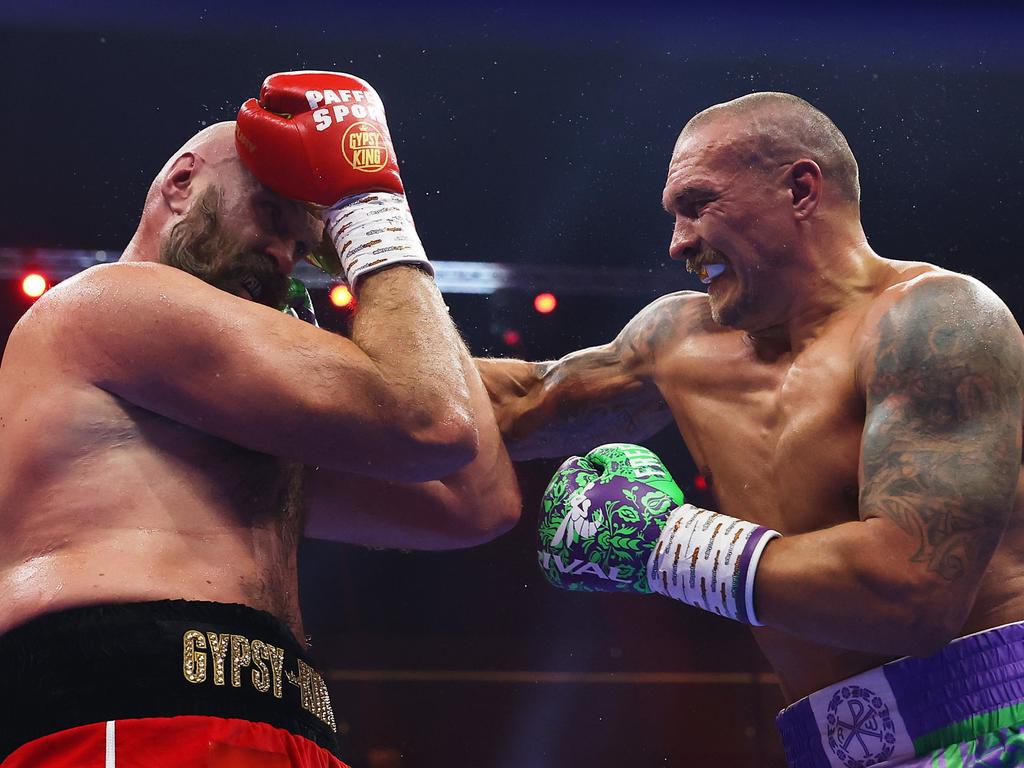 Oleksandr Usyk punches Tyson Fury. Picture: Richard Pelham/Getty Images