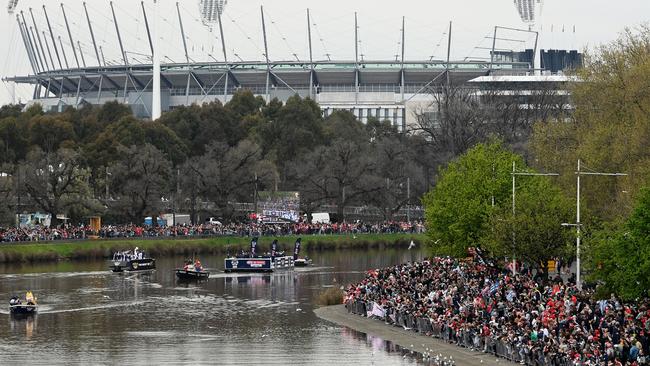 Fans line the bank of the Yarra River. Picture: Getty Images