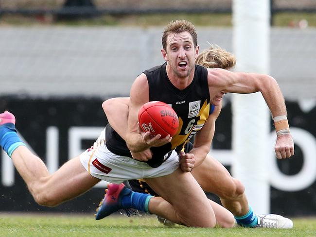 2009 winner Michael Barlow is back with Werribee — and is a fan of Jake Riccardi.