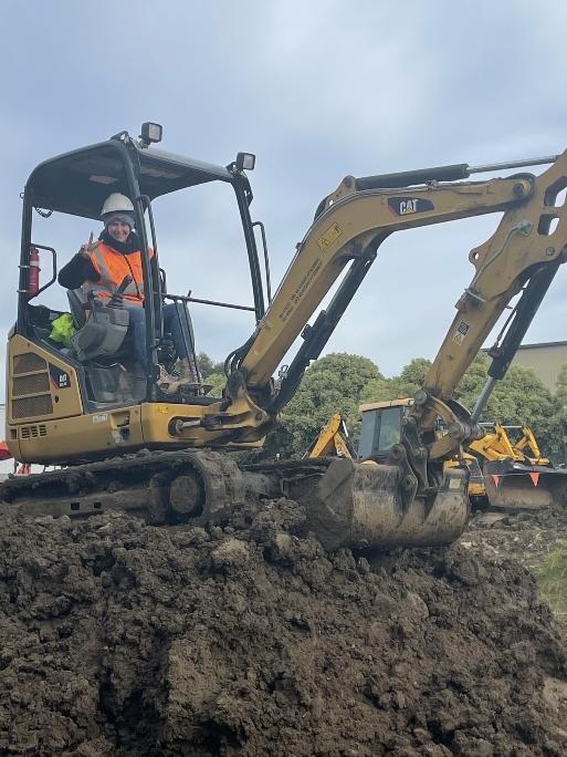 Singer Kate DeAraugo at her construction job. Pic: Supplied