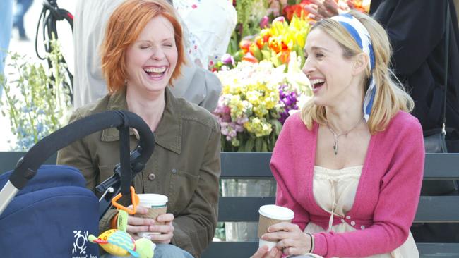 Actresses Cynthia Nixon and Sarah Jessica Parker in a scene from Sex and the City in Lincoln Square, New York City.