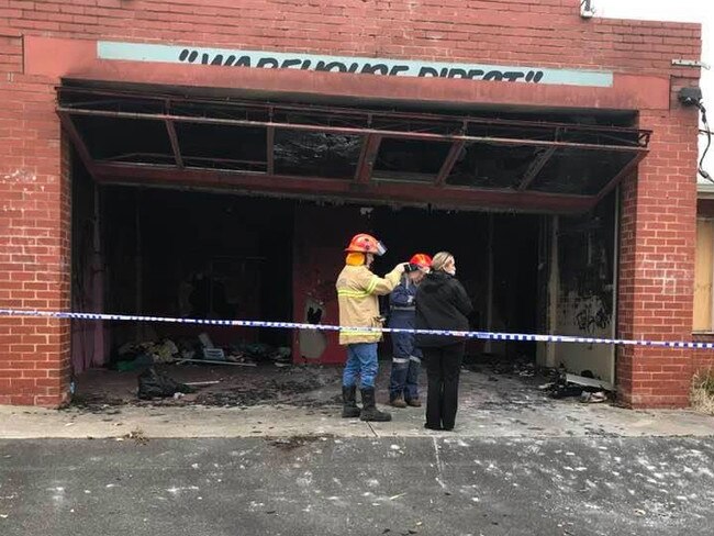 Derelict Lilydale building left to burn