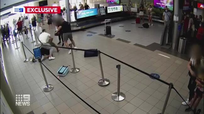 Airport between notorious Sydney gangs (9NEWS)