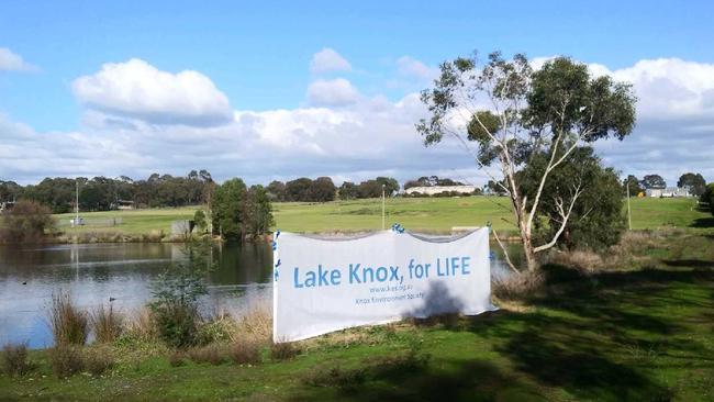 A banner at Lake Knox.