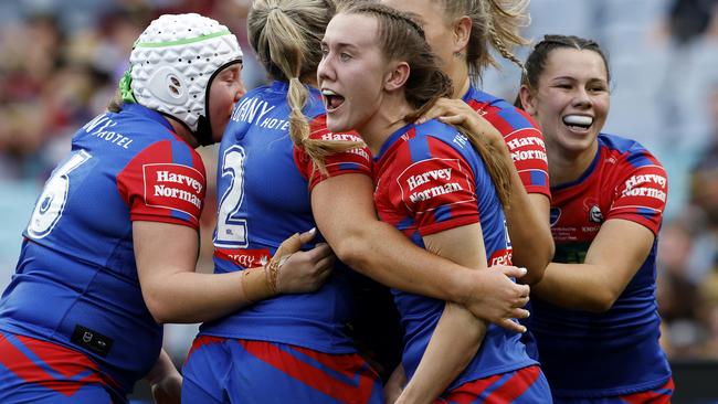 Tamika Upton scores the match winner during the NRLW Grand Final between the Newcastle Knights and the Gold Coast Titans at Accor Stadium, Sydney Olympic Park. Pics Adam Head