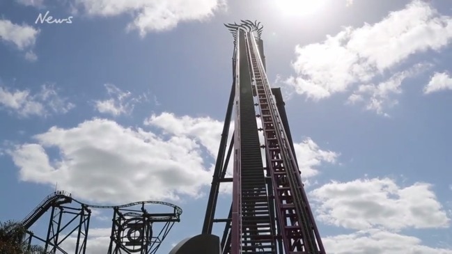 Climbing Movie World's DC Rivals HyperCoaster