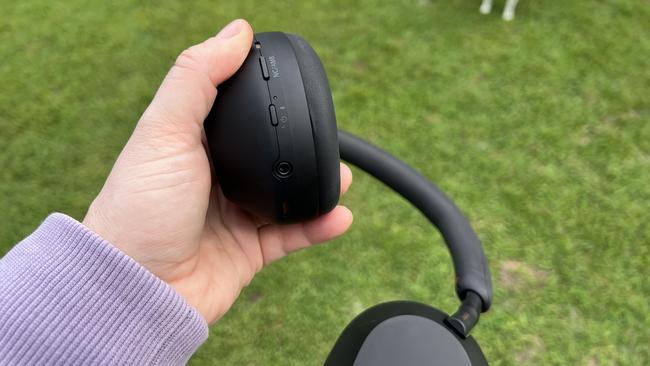 The headphones are one of the best noise-cancelling products. Picture: Elly Awesome