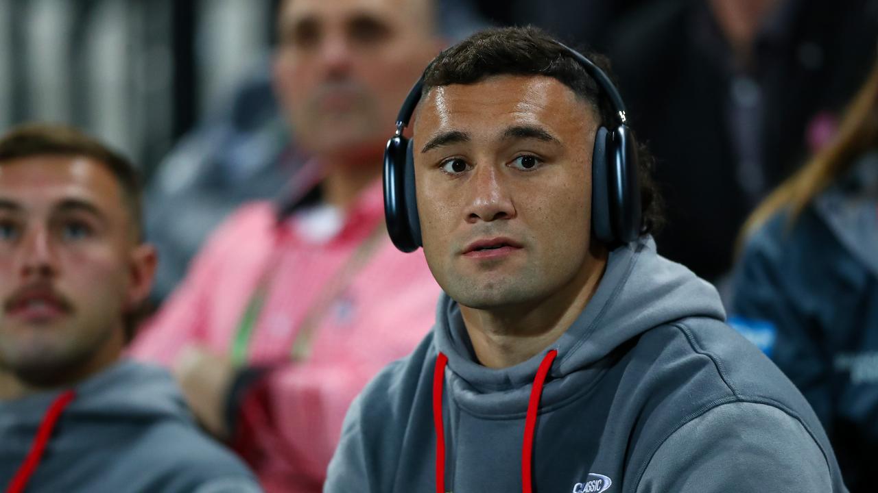 NRL live: Dragons star forced off after breaking Knights open