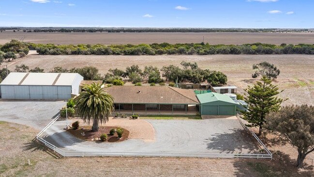 4145 St Vincent Highway, Stansbury. Pics: realestate.com.au