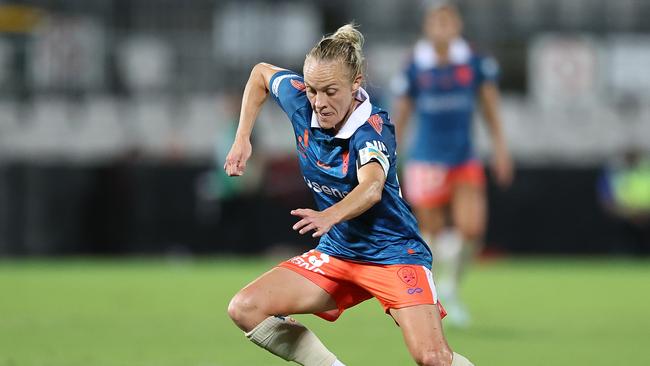 SYDNEY, AUSTRALIA – NOVEMBER 22: Tameka Yallop of the Roar in action during the round four A-League Women's match between Western Sydney Wanderers and Brisbane Roar at Netstrata Jubilee Stadium on November 22, 2024 in Sydney, Australia. (Photo by Brendon Thorne/Getty Images)