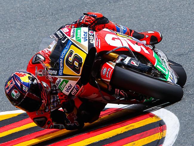 Bradl confirms NGM Forward switch