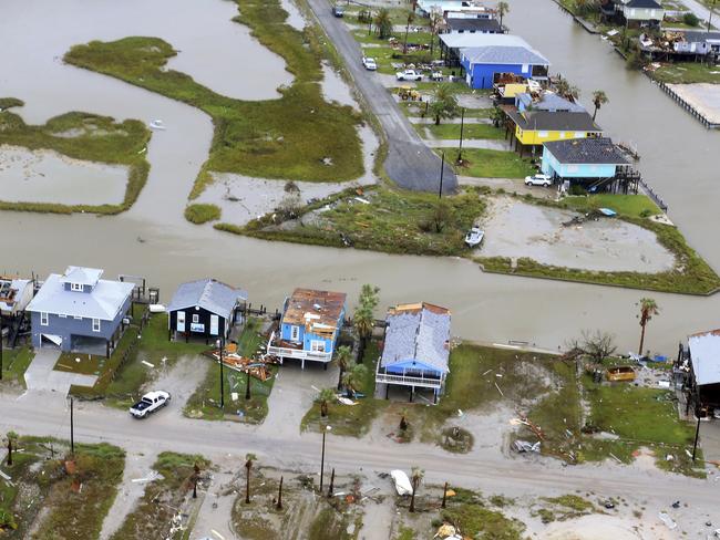 Tropical Storm Harvey: Trumps visit Texas, rainfall hits new record ...