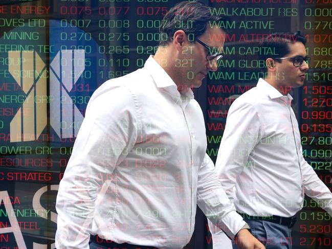 SYDNEY, AUSTRALIA - Newswire Photos October 31, 2022: Members of the public are seen walking past the ASX in Sydney. Picture: NCA Newswire / Gaye Gerard