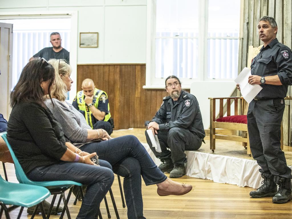 Broadmarsh community fire meeting. Picture: Eddie Safarik