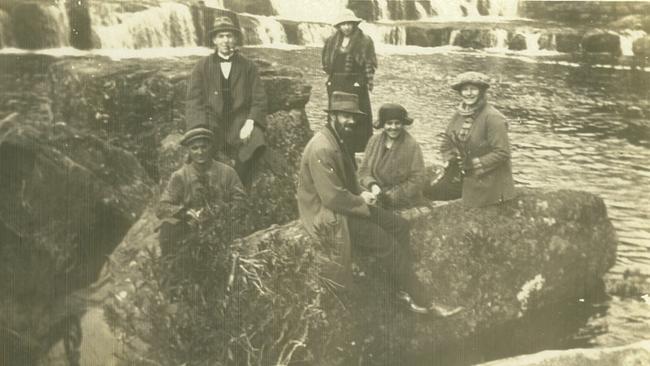 The group at Loddon Falls: front row is chaffeur, DH Lawrence, Laura Forrester, Freida Lawrence; back is Bill and Constance Marchbanks.