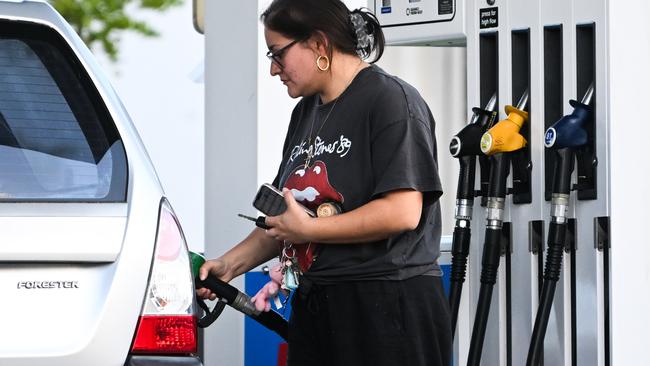 BRISBANE, AUSTRALIA - NewsWire Photos - APRIL 23, 2024.A service / petrol station in Brisbane.Picture: Dan Peled / NCA NewsWire