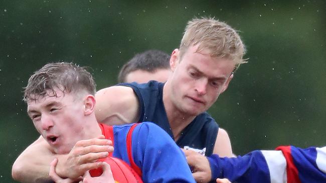 Bendigo FNL, Round 11, Gisborne V Sandhurst, at Gisborne, Jarrod Ainsworth, 40,  Gisborne Bulldogs  &  Lachlan Tardrew, 14, (c),   Sandhurst Dragons,     Picture Yuri Kouzmin