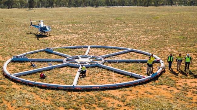 Helicopters used in the mine survey were fitted with radars enabling them to analyse rock formations up to 50 kilometres below the ground.