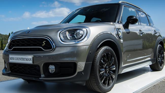 Mini is revving up its electrified car portfolio.