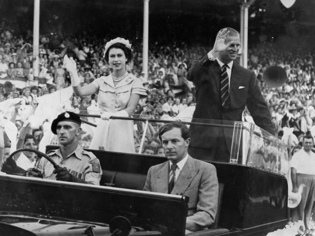 The royal pair drew massive crowds during their 1954 tour of Australia. Picture: Ted Holliday