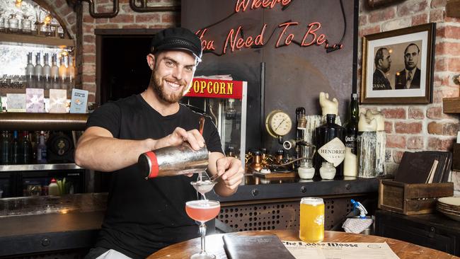 Barman Alex Wood at The Loose Moose in Broadbeach before the COVID-19 closures. Picture: Nigel Hallett