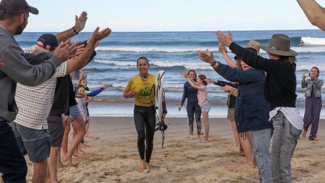 Sawtell's Rosie Smart takes out the 2020 Under-16 NSW Junior Titles in August. Photo: Josh Brown / Surfing NSW.