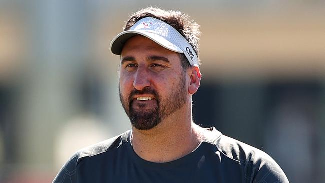 Swans assistant coach Dean Cox during the Sydney Swans skill session at Lakeside Oval.. Photo by Phil Hillyard (**NO ON SALES**-  Â©Phil Hillyard)