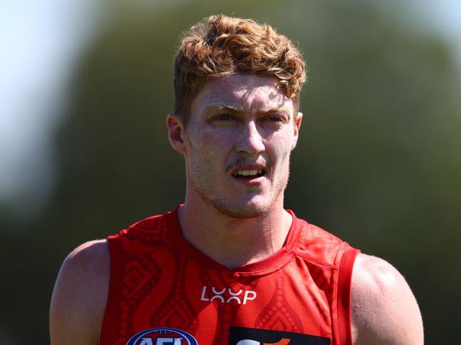 GOLD COAST, AUSTRALIA - JANUARY 20: Matt Rowell during a Gold Coast Suns AFL training session on January 20, 2025 in Gold Coast, Australia. (Photo by Chris Hyde/Getty Images)