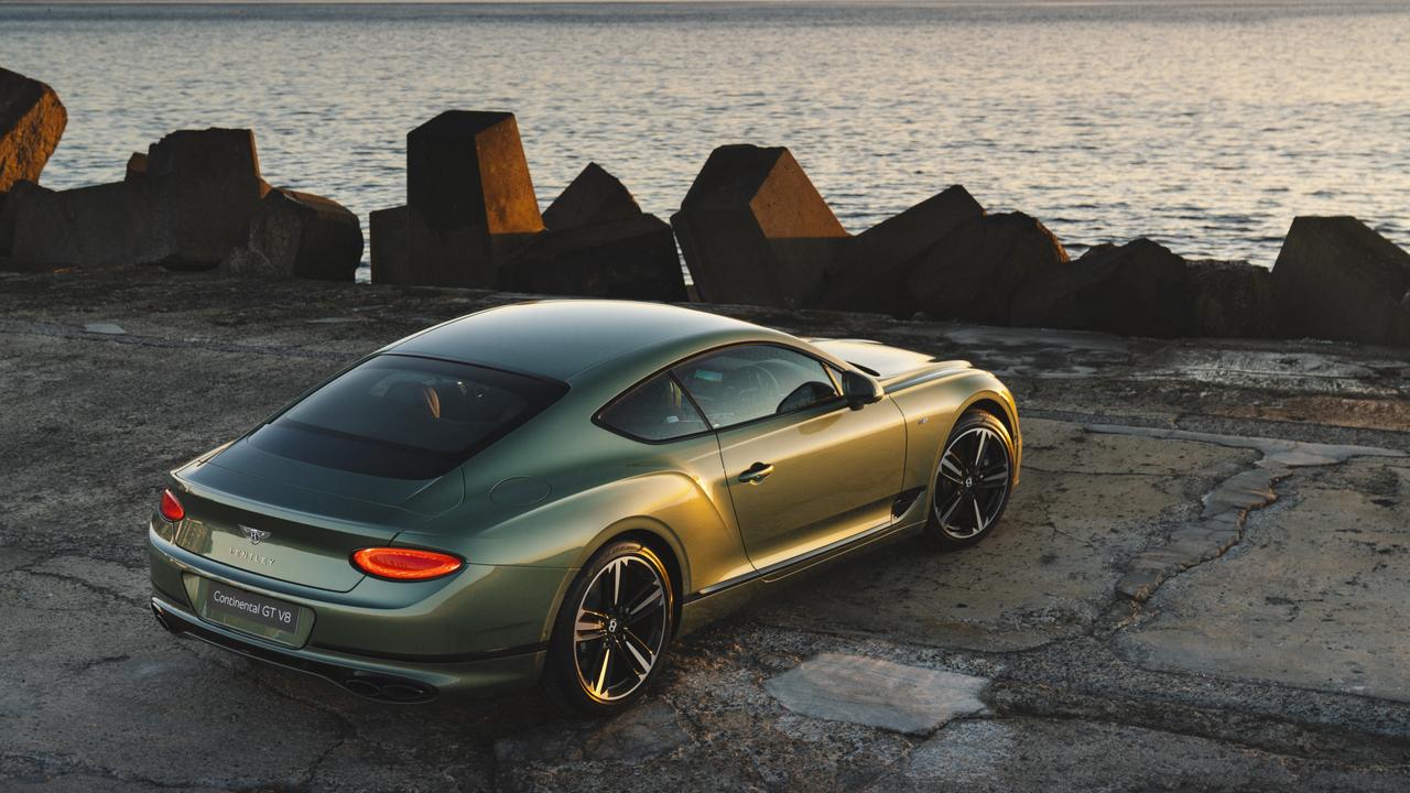 A Lamborghini spin-off based on the Bentley Continental could be a winner.