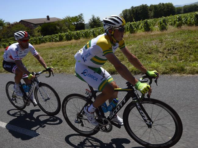 Australia's Simon Gerrans (C) rides in the pack last week.