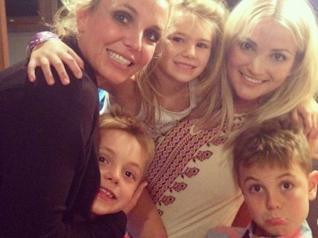 Britney Spears with niece Maddie, sons Sean and Jayden and sister Jamie Lynn Spears.