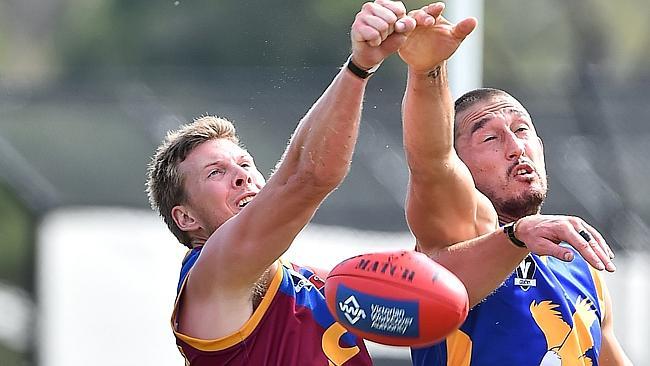 Stephen Milne plays for Tyabb v Somerville