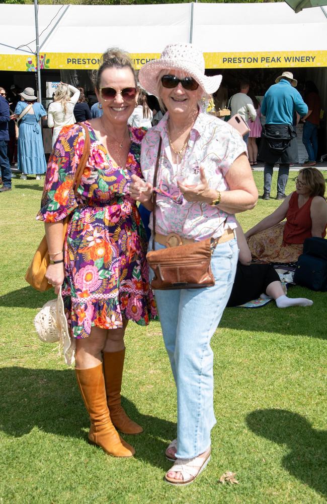 Kellie Thompson (left) and Janelle Dall, Toowoomba Carnival of Flowers Festival of Food and Wine, Saturday, September 14th, 2024. Picture: Bev Lacey