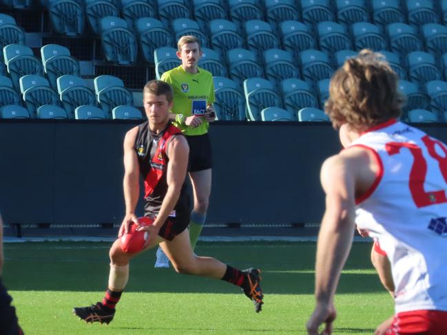 North Launceston's Will Manshanden assesses his options. Picture: Jon Tuxworth