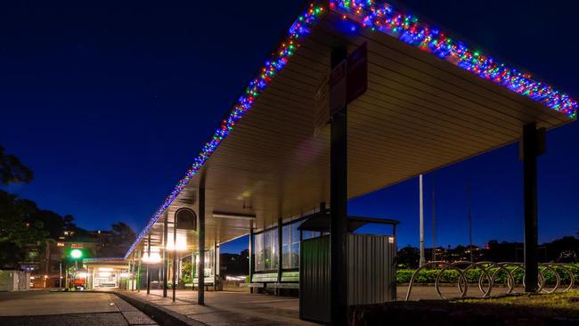 One of the last things Ray did was to set up Christmas lights around the bus shelter he called home.