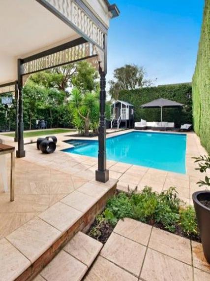 Natalie Bassingthwaighte sold her Brighton, Victoria home.