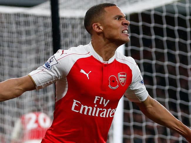 LONDON, ENGLAND - NOVEMBER 08: Kieran Gibbs of Arsenal celebrates scoring his side's first goal during the Barclays Premier League match between Arsenal and Tottenham Hotspur at the Emirates Stadium on November 8, 2015 in London, England. (Photo by Julian Finney/Getty Images)