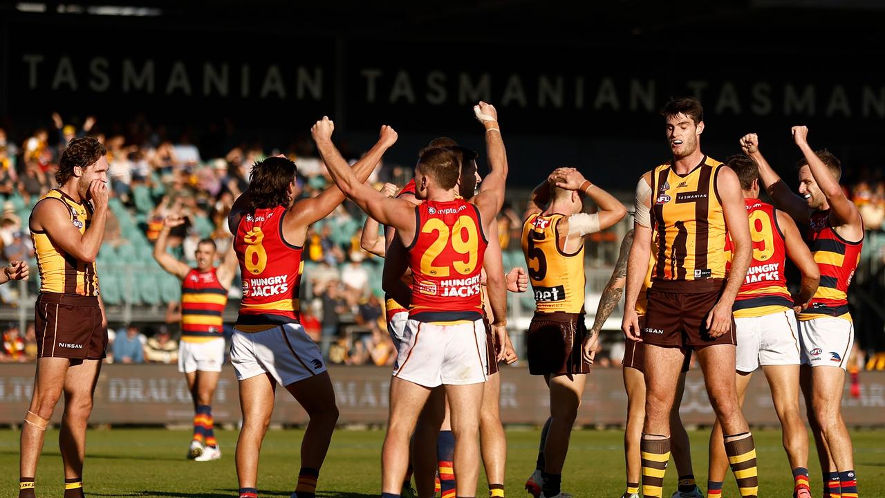 AFL news 2023: AFL jumper clash Collingwood and Carlton, AFL jumper ...