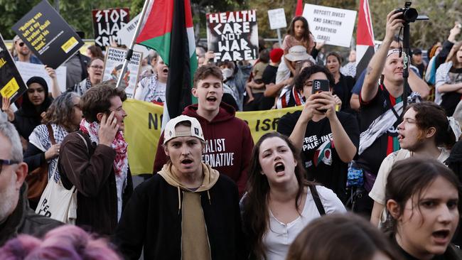 Pro Palestine protesters pictured outside The Greek Club where the Prime Minister Anthony Albanese spoke at an ALP fundraising dinner, Brisbane (Image/Josh Woning)