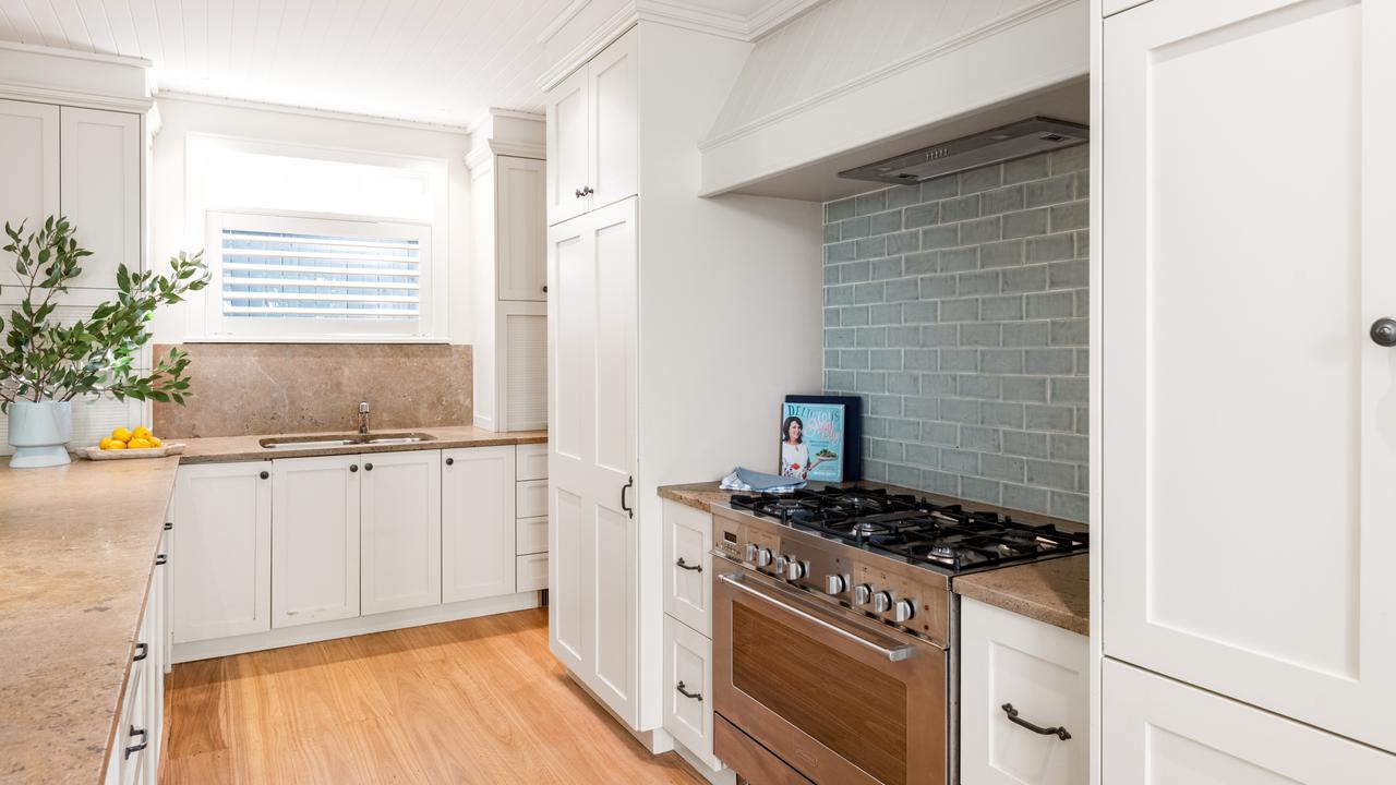 Contemporary kitchen.