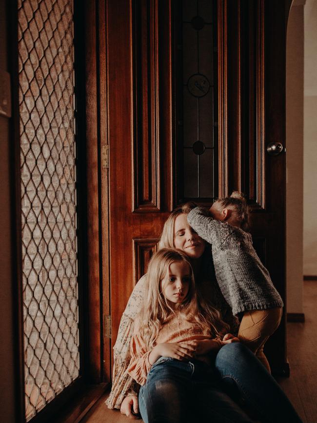 Photographer Jasmine Sleeman with her children.