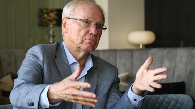 BRISBANE AUSTRALIA  THURSDAY 1st MAY 2025 High Steaks lunch with former Queensland Premier Peter Beattie at Bistro Suzette, Sofitel Hotel Picture David Clark